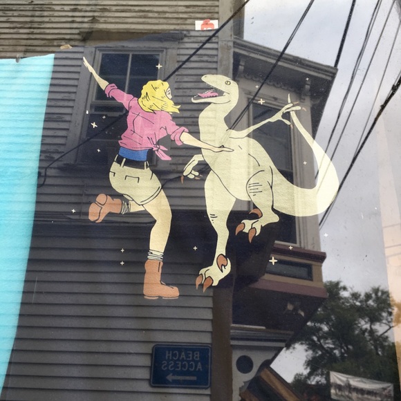 Meet your Posher, Lyndsay - Picture 1 of 1